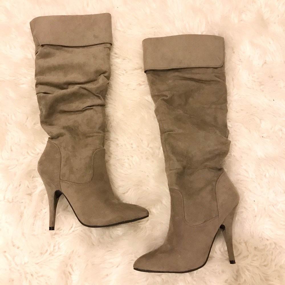 Brand New Steve Madden Suede Heel Boots Size 6